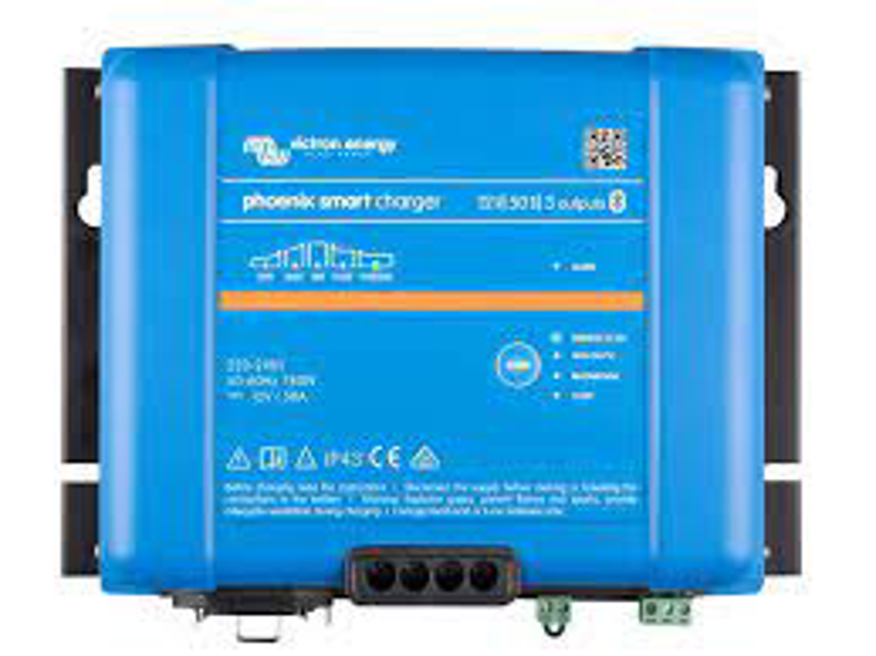Phoenix Smart IP43 Charger 24/16(3) 230V