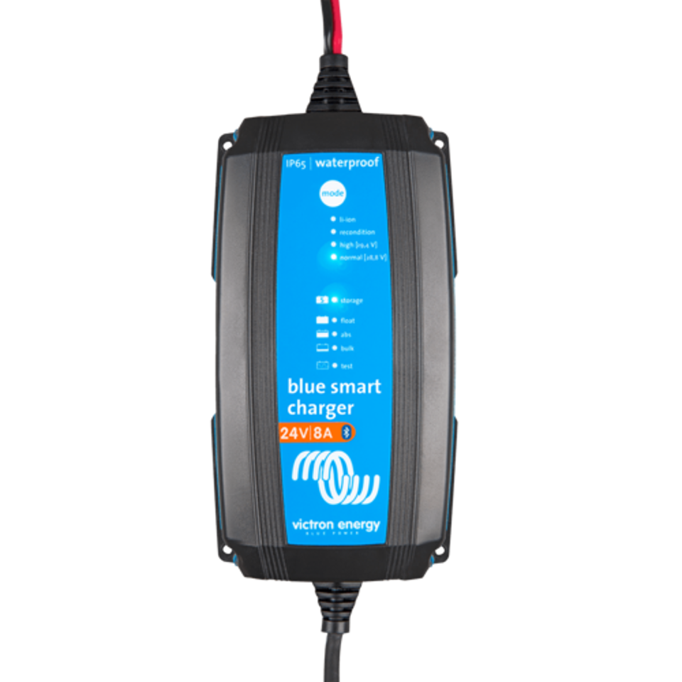 Blue Smart IP65 Charger 24 8 230V AU-NZ Retail